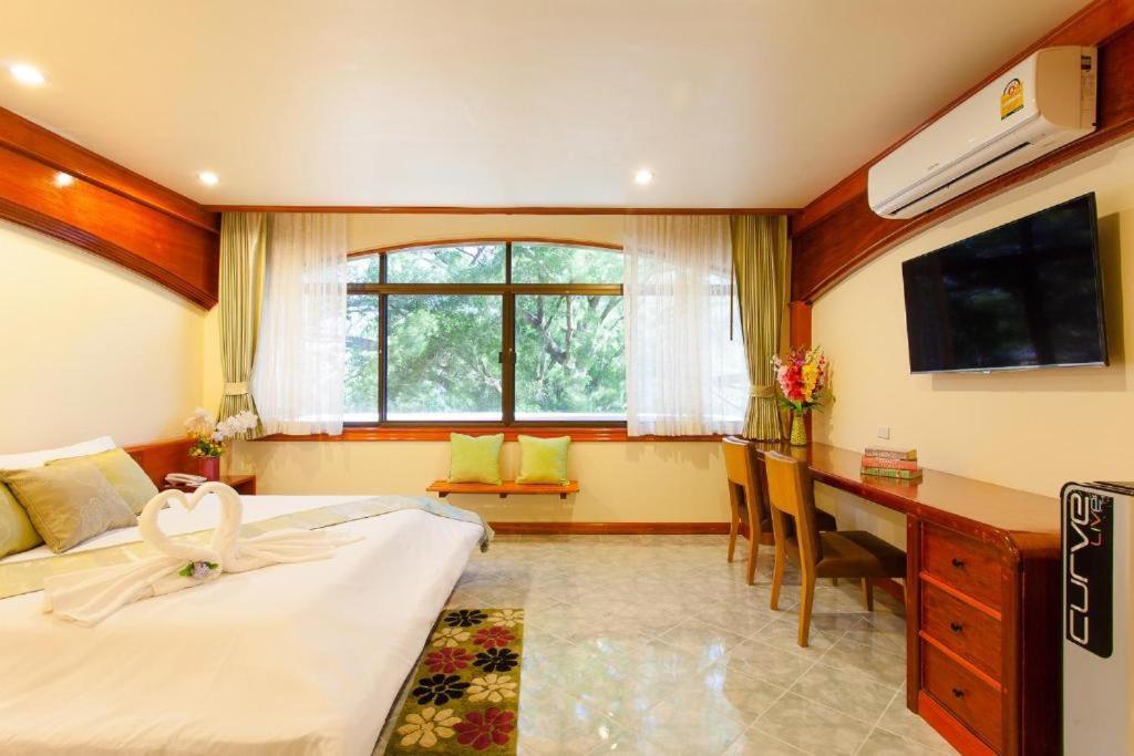 Id Residences Phuket Exterior photo
