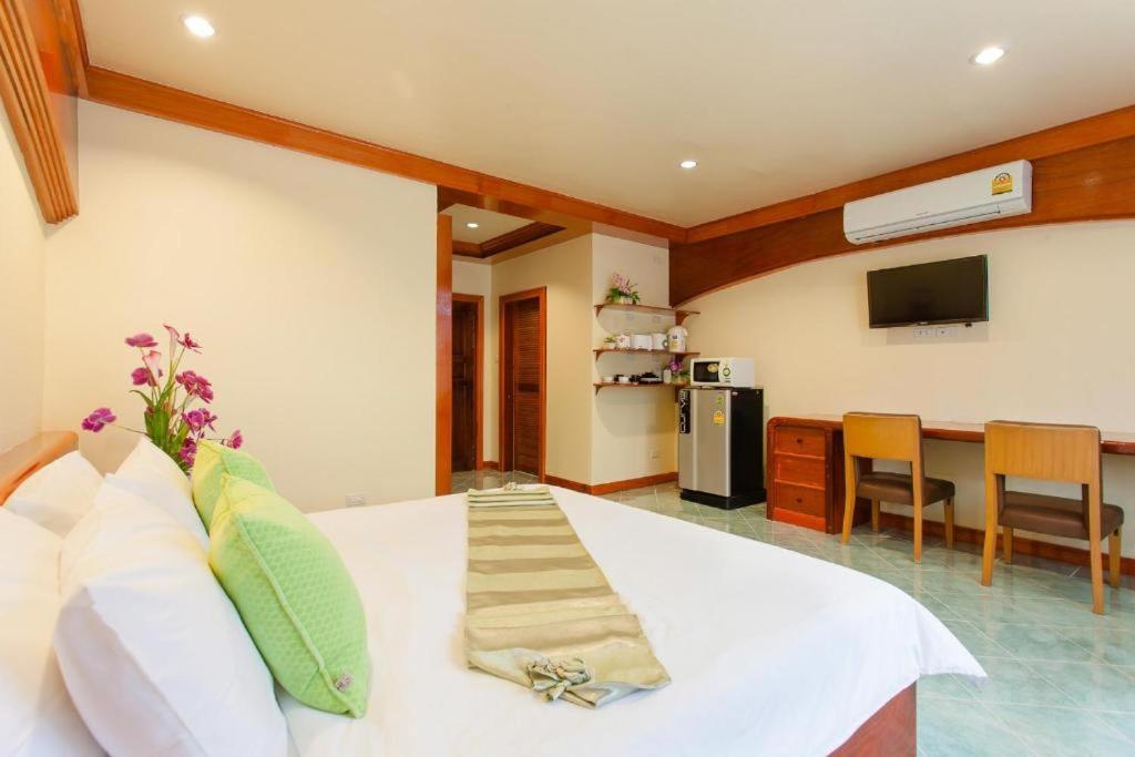 Id Residences Phuket Exterior photo